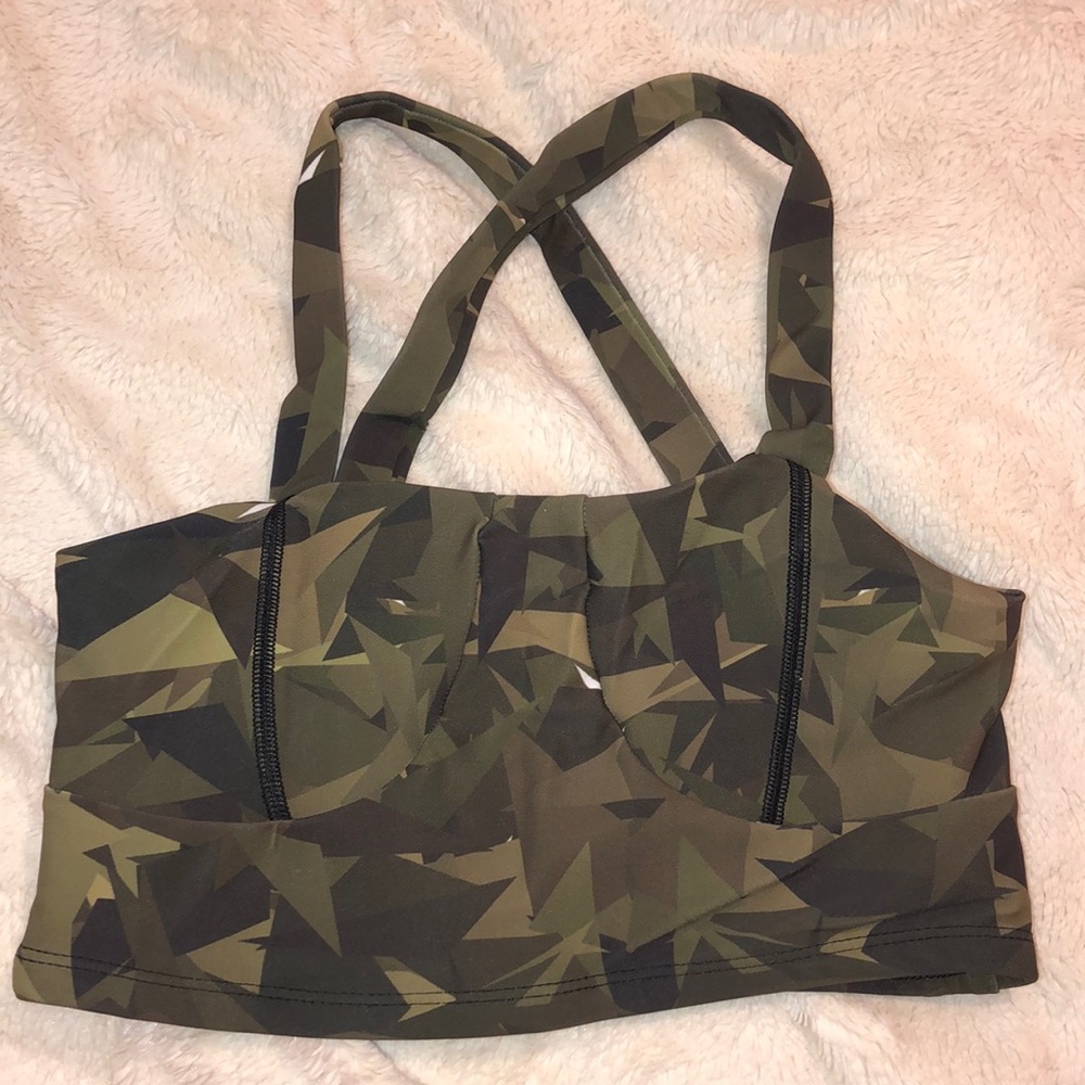 Brand new fitted sports bra